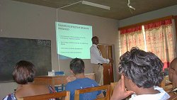Student Nurse presents his lecture at Motec symposium at Nkawkaw , April 2009